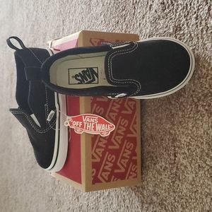 NWT Van's Toddler Slip On V size 9